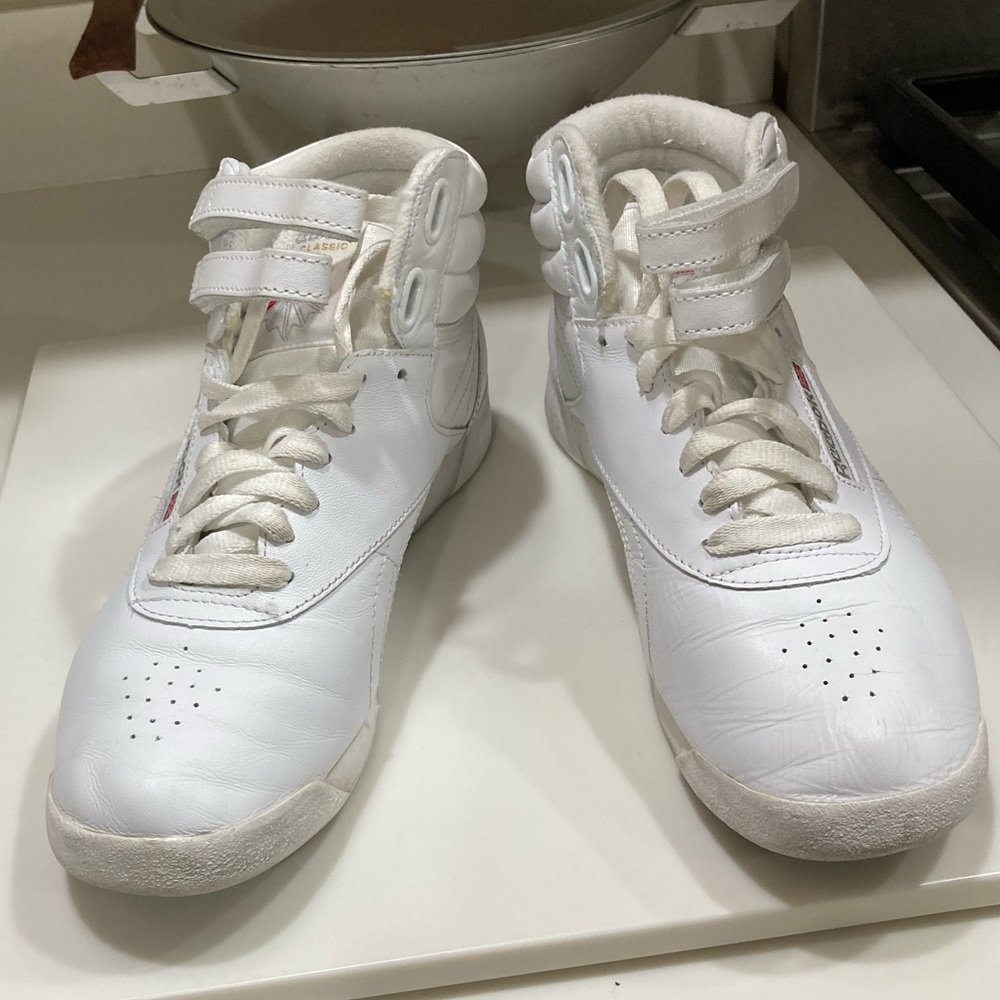 Authentic Reebok Freestyle Hi Women’s Sneakers in White in Size 8.5